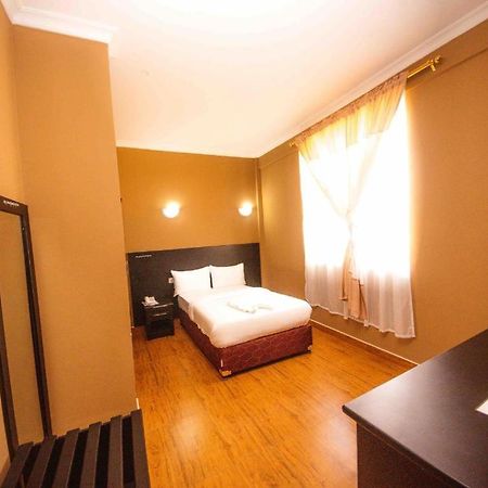 Boma la Ngombe Panone Hotel Boma מראה חיצוני תמונה